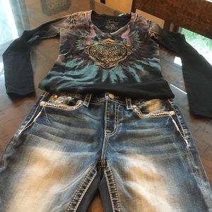 Miss Me Curvy Boot 26x36 Bundle